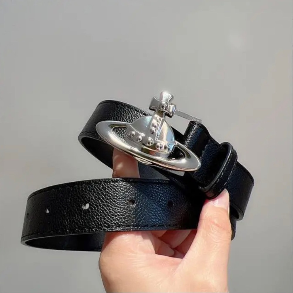 Vivienne Westwood belt black with silver buckle. y2k aesthetic
